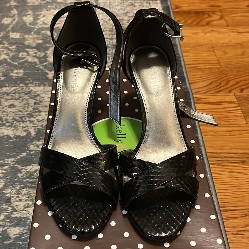 Kelly & Katie Chris Heel Sandal
